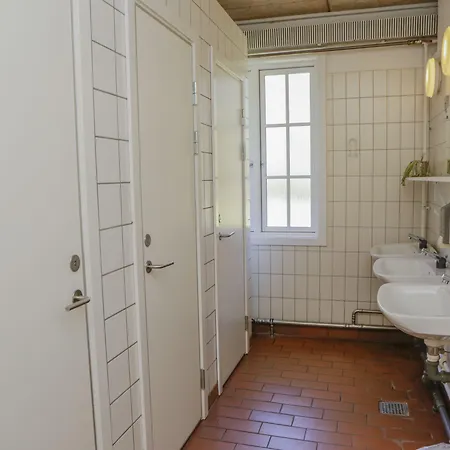 Ronne Vandrerhjem * Rønne