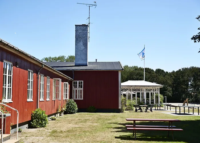 Ronne Vandrerhjem * Rønne