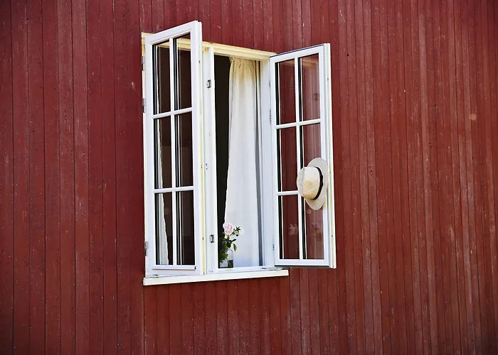 Ronne Vandrerhjem * Rønne